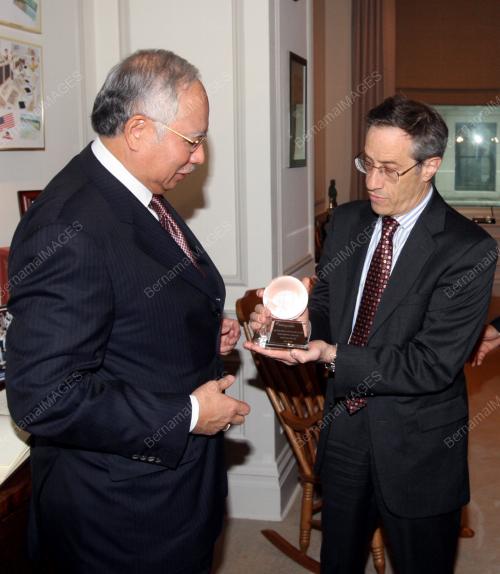 DATUK SERI MOHD NAJIB TUN ABDUL RAZAK