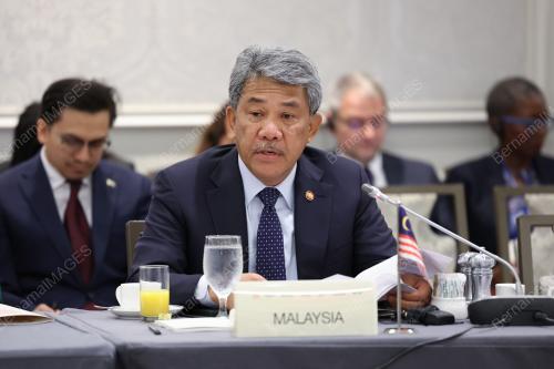 DATUK SERI MOHAMAD HASAN
