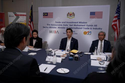 DATUK SERI MOHAMED AZMIN ALI