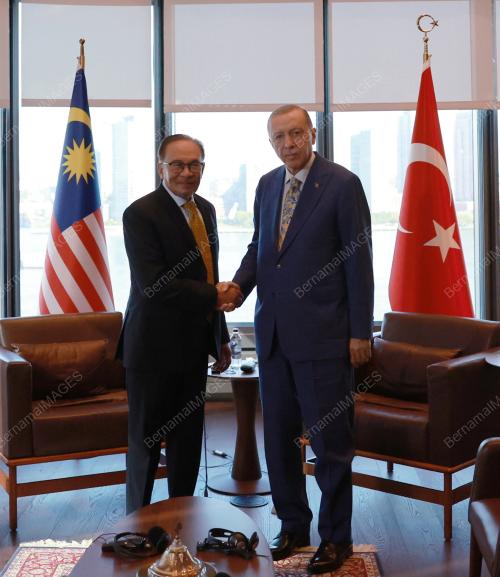 DATUK SERI ANWAR IBRAHIM