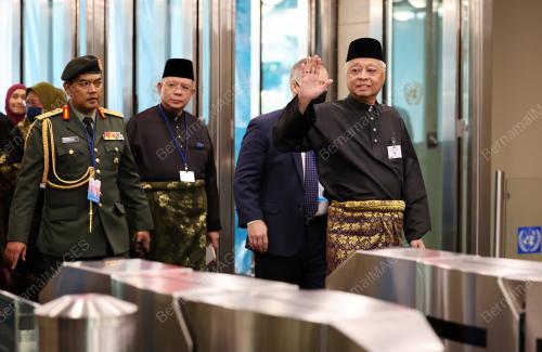 DATUK SERI ISMAIL SABRI YAAKOB