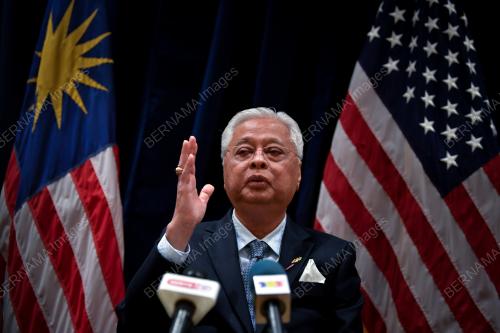 DATUK SERI ISMAIL SABRI YAAKOB