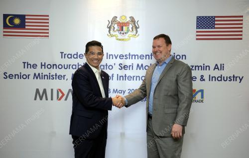 DATUK SERI MOHAMED AZMIN ALI