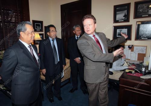 USA10_14012011_MUHYIDDIN