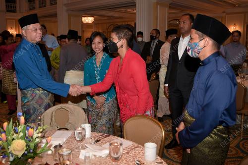 DATUK SERI ISMAIL SABRI YAAKOB