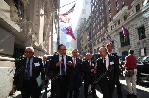 DATUK SERI ANWAR IBRAHIM
