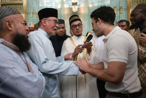 DATUK SERI ANWAR IBRAHIM