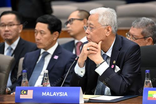 DATUK SERI ISMAIL SABRI YAAKOB