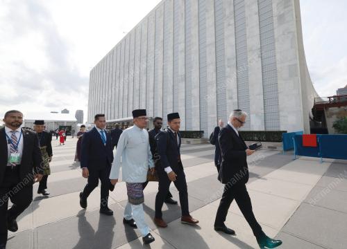 DATUK SERI ANWAR IBRAHIM