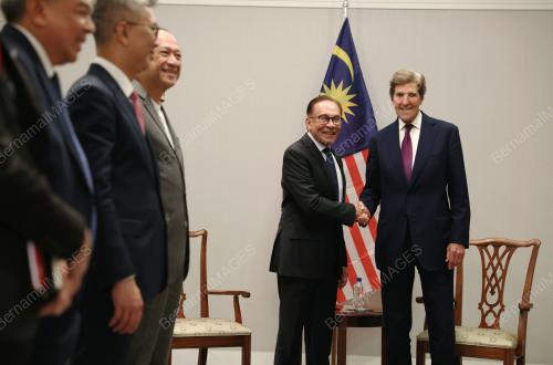 DATUK SERI ANWAR IBRAHIM