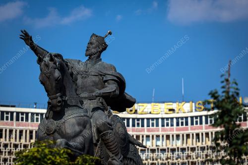 AMIR TEMUR STATUE
