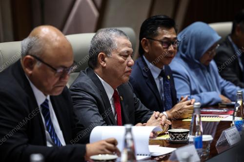 DATUK SERI FADILLAH YUSOF