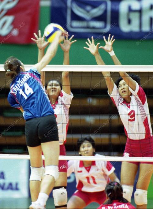 V001-15_09_2001_VOLLEYBALL_02022016
