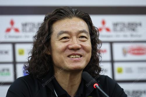 KIM PAN GON
