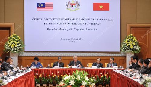 VET06_05042014_PM_HANOI