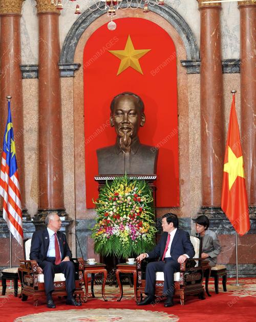 VET12_04042014_PM_HANOI