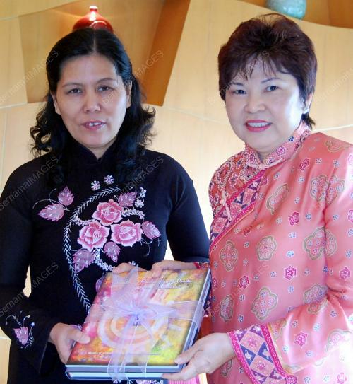 NG YEN YEN