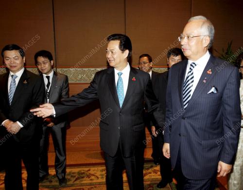 ASEAN SUMMIT