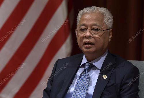 DATUK SERI ISMAIL SABRI YAAKOB