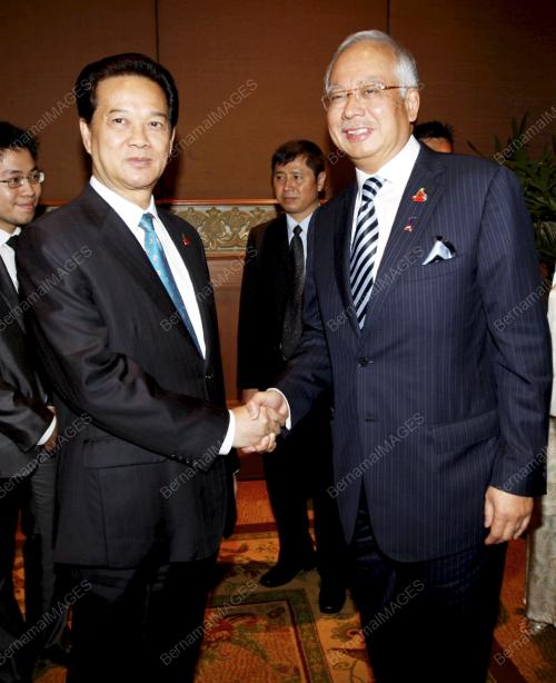 ASEAN SUMMIT