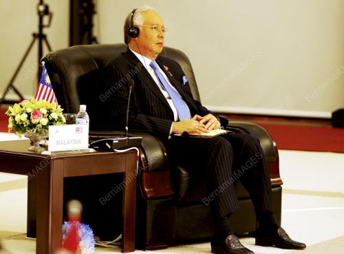VNM03_090410_ASEAN SUMMIT