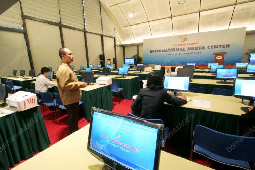 ASEAN SUMMIT