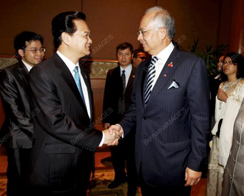 ASEAN SUMMIT