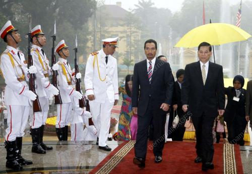 TUANKU MIZAN ZAINAL ABIDIN