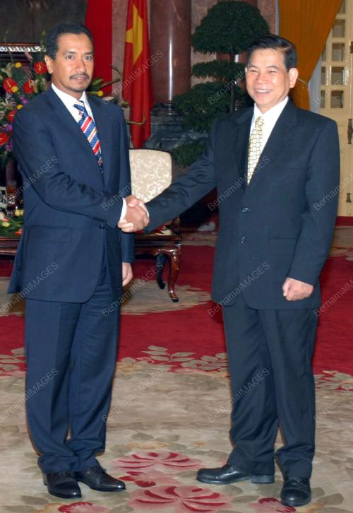 TUANKU MIZAN ZAINAL ABIDIN