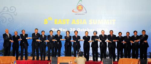 SIDANG KEMUNCAK ASEAN KE 17
