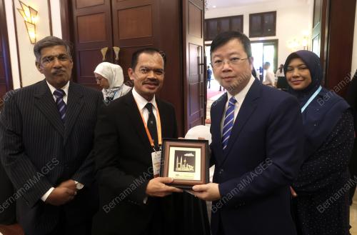 DATUK MOHAMAD FAUZI MD ISA
