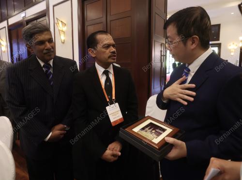 DATUK MOHAMAD FAUZI MD ISA