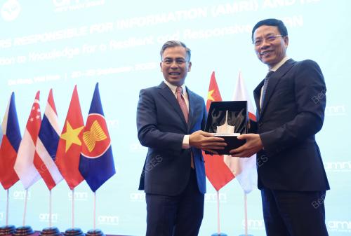 FAHMI FADZIL