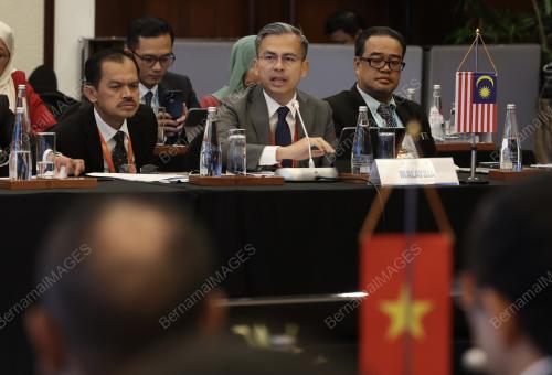 FAHMI FADZIL