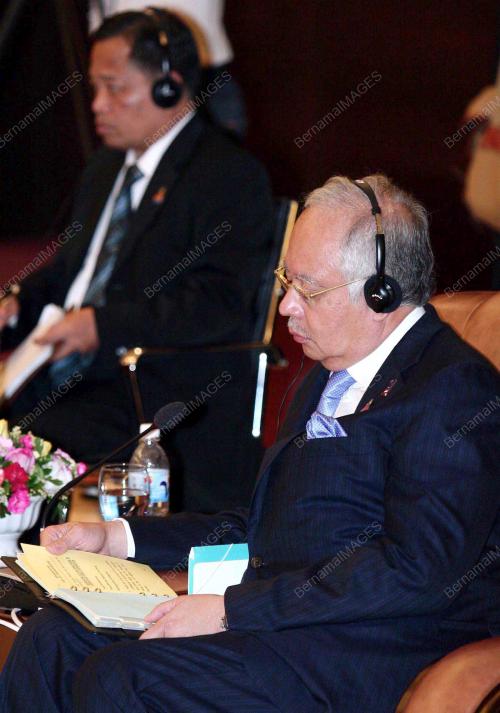 SIDANG KEMUNCAK ASEAN KE 17