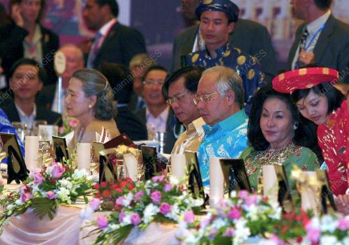 SIDANG KEMUNCAK ASEAN KE-17