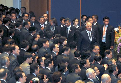VNM30_080410_ASEAN SUMMIT
