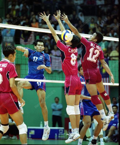 VO00-16_09_2001VOLLEYBALL_02022016