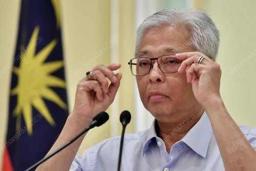 DATUK SERI ISMAIL SABRI YAAKOB