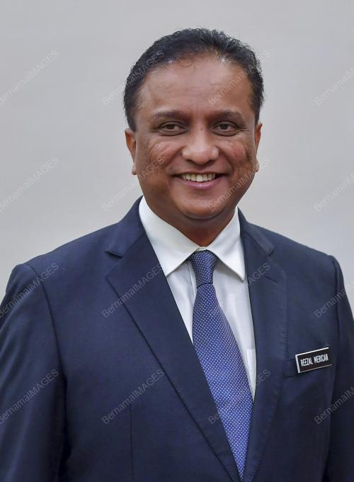 DATUK SERI REEZAL MERICAN NAINA MERICAN