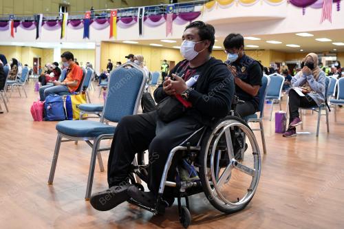 PENGHANTARAN PELAJAR KE KAMPUNG HALAMAN