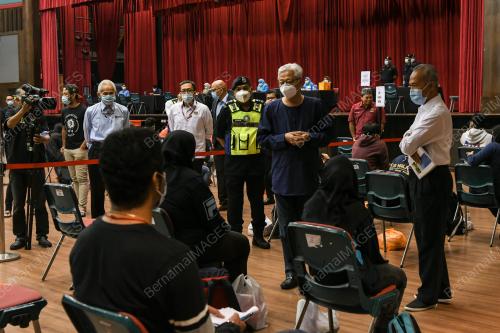 DATUK SERI ISMAIL SABRI YAAKOB