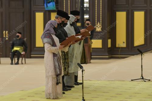 AL SULTAN ABDULLAH RI'AYATUDDIN AL MUSTAFA BILLAH SHAH