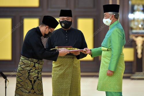 DATUK SERI AHMAD FAIZAL AZUMU