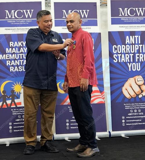 MOHD SHUKRI ISHAK