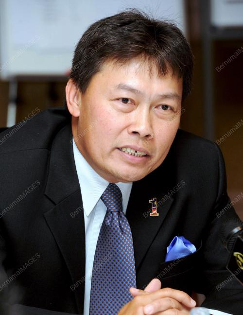 ZAF04_06012012_LAWATAN