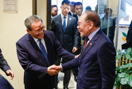DATUK SERI ANWAR IBRAHIM