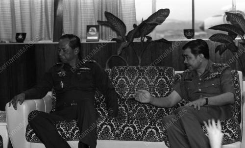 kL12_11032015_KOMANDO_THAI